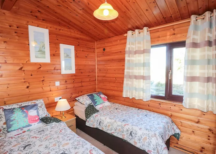 Hawthorne * Skinningrove